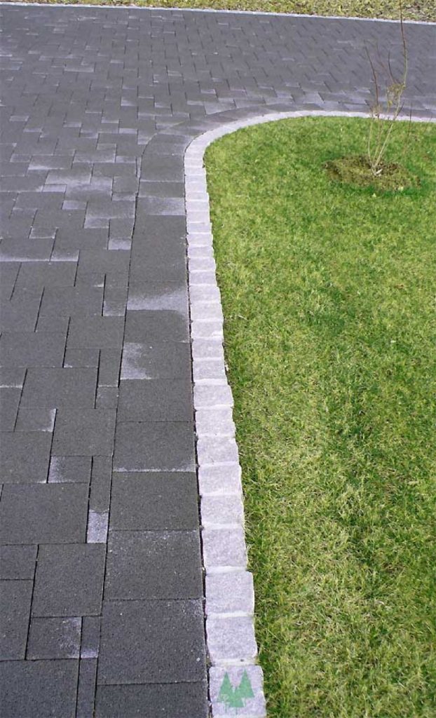 Bordure en Pavé naturel – Kaderli AG – Gartenbau